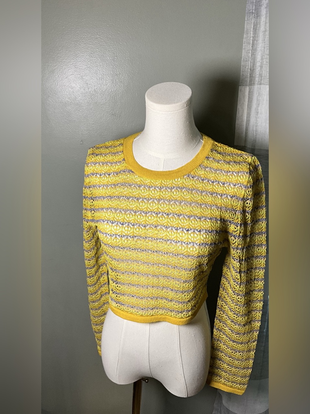 Zara Striped Cropped Sweater in Yellow & Purple Size Medium